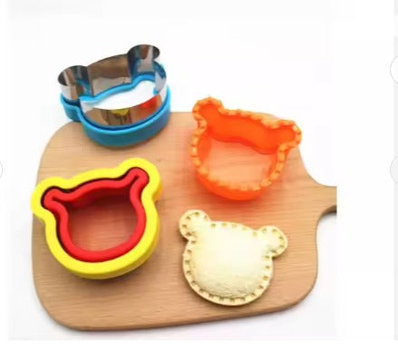 Sandwich and Fruit / Veggie Cutter Set (21 Pieces)